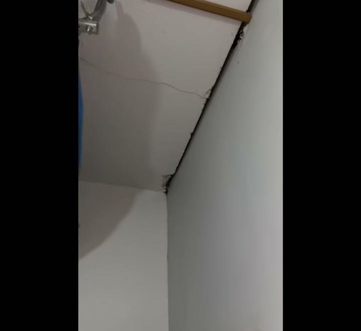 Alt komşunun tavanından su akıyor