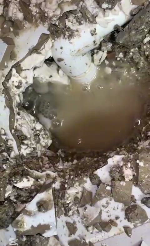 Bostancı Tıkalı Tuvalet Açan Tesisatçı