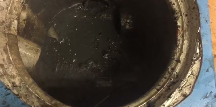 Banyo giderinden geri su geliyor