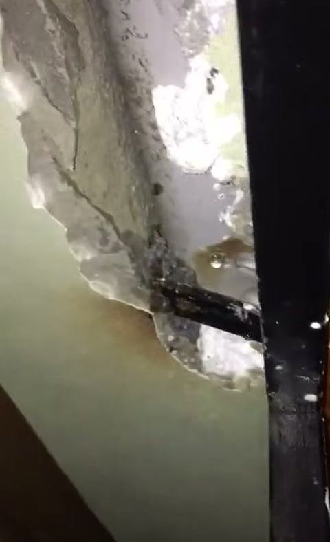 Duvarda ıslaklık ve rutubet var
