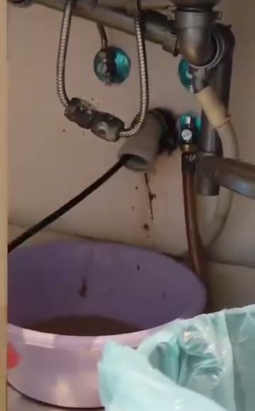 Banyodan alt kata su sızıyor