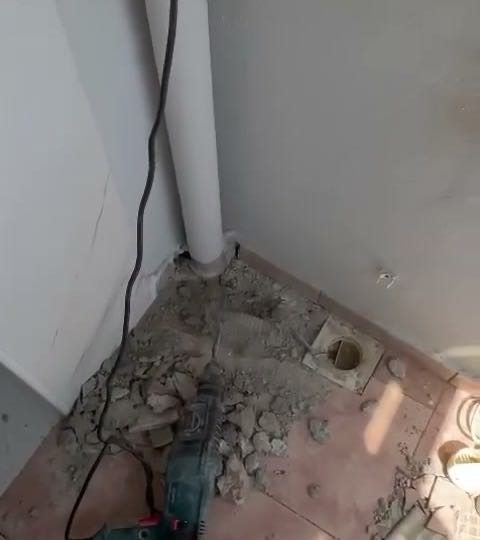 İdealtepe Mahallesi Tıkalı Tuvalet Açan Tesisatçı